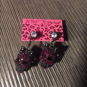 Betsey Johnson skull earrings